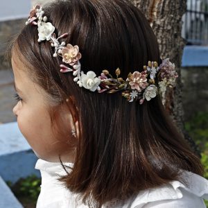 Corona de comunión artesanal modelo Teruel con flores preservadas en tonos rosa, blanco y dorado.